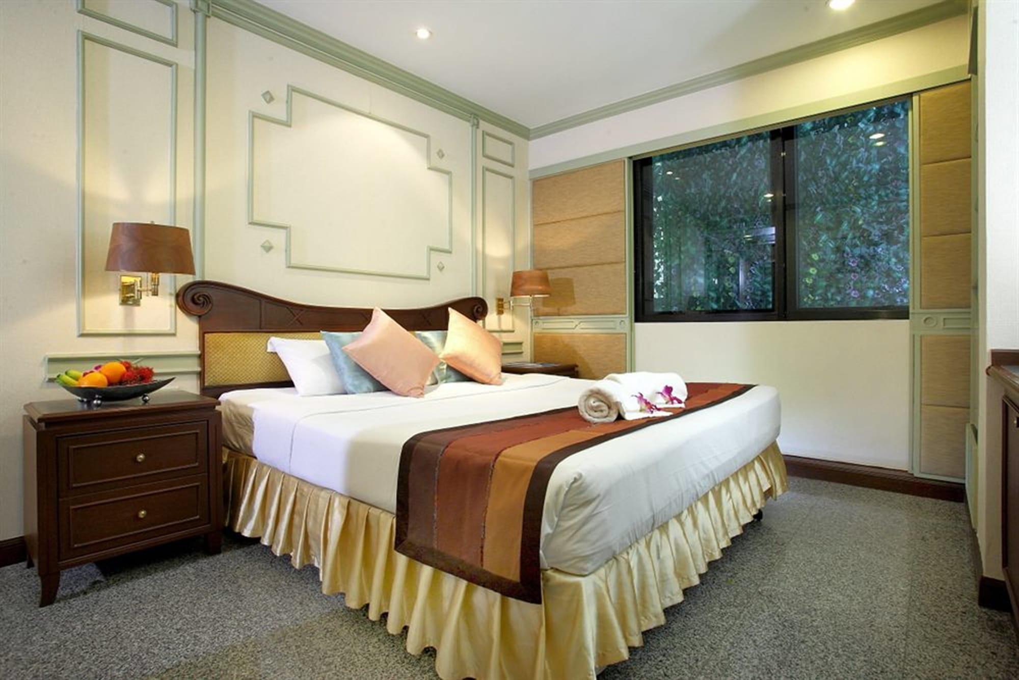 Majestic Suites Hotel Bangkok Dış mekan fotoğraf